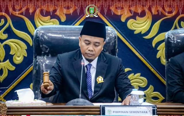 Agus Miswandi Ditunjuk sebagai Pimpinan Sementara DPRD Kota Dumai