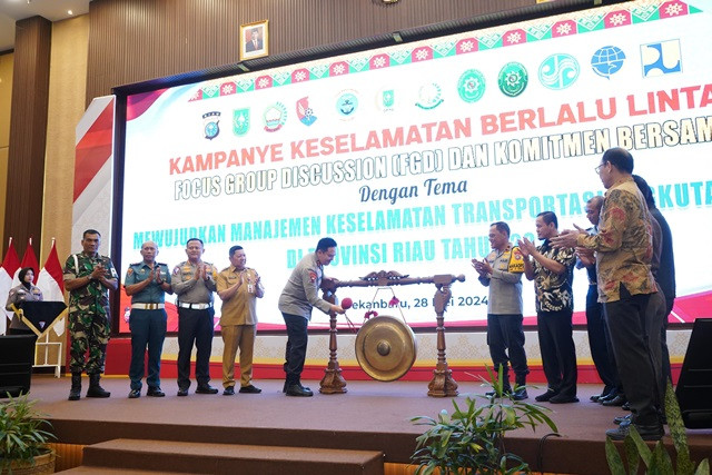 Ditlantas Polda Riau Gelar Kampanye keselamatan dan FGD Bersama Pengusaha Angkutan Umum
