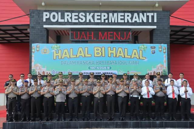 d7b9dbdf-a1a0-4c42-bf42-0bb19e45a52c.jpg