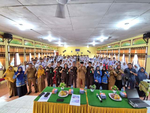 Kejari Meranti Kembali Galakkan Jaksa Masuk Sekolah Ajak Siswa Sadar Dengan Hukum