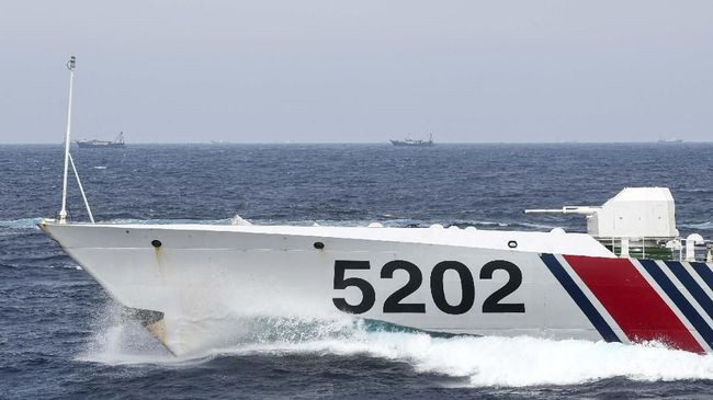 China Bantah Tuduhan Filipina Rebut Paksa Puing Roket di LCS