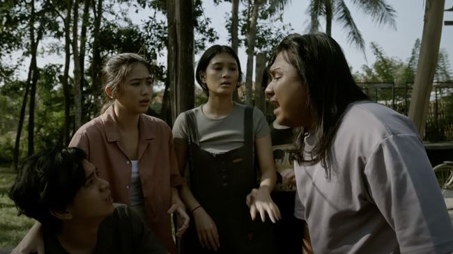 film-keramat-2_169.jpg