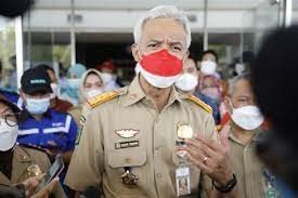 Ganjar Pranowo Mengalami Kecelakaan dan Dilarikan ke Rumah Sakit