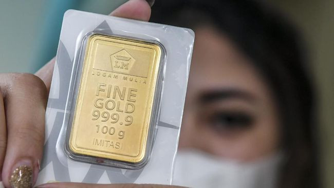 Harga Emas Antam Mandek di Rp978 per Gram
