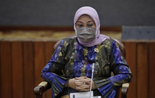 Janji Menaker: Mudah Cairkan JHT Cukup Pakai NIK