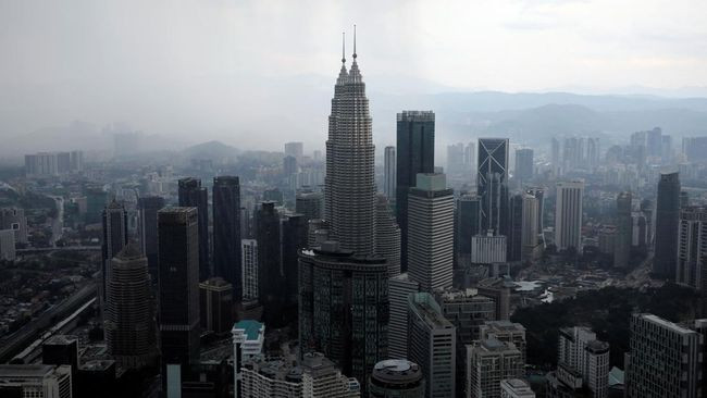 Kalahkan RI, Ekonomi Malaysia Melesat ke 14,2 Persen Kuartal III 2