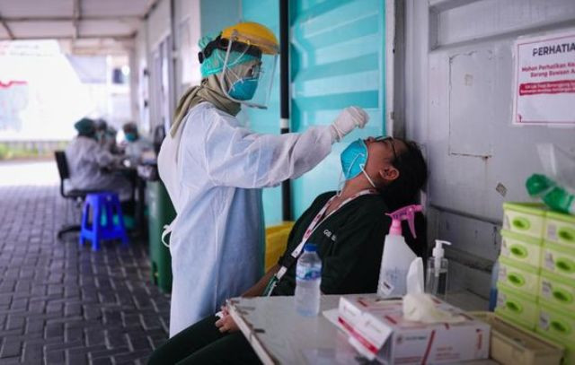Positif Covid Harian Bertambah 9.528 Kasus, Kematian Nyaris 200