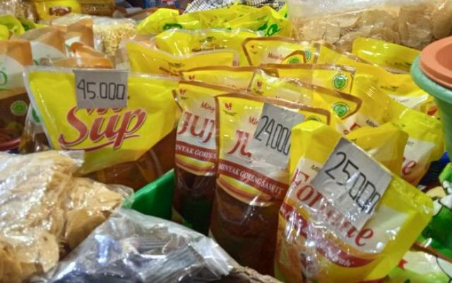 Pedagang Minyak Goreng Ogah Diwawancara: Capek, Nggak Ada Perubahan