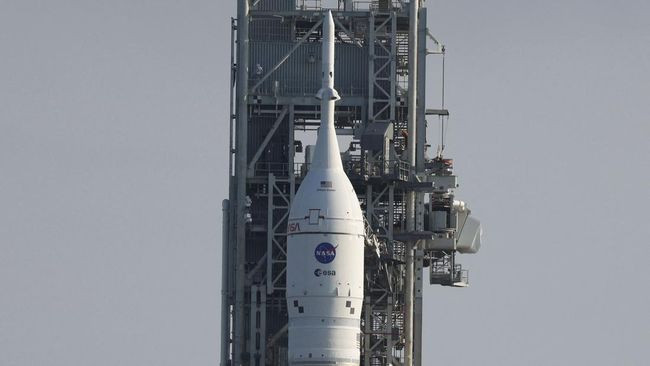 Roket SLS Artemis 1 NASA Terbang ke Angkasa Malam ini