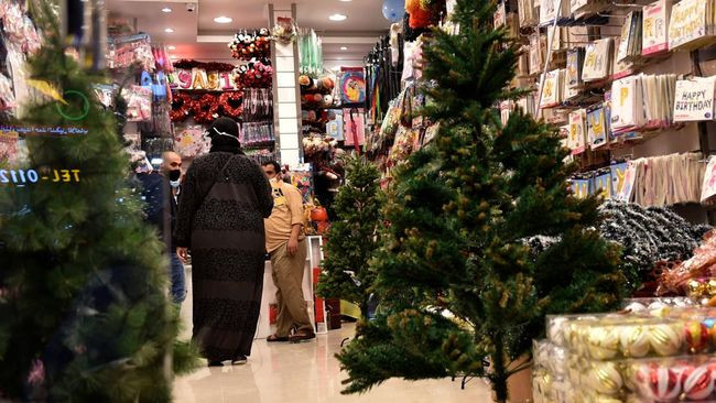 Izinkan Perayaan, Saudi Tetap Larang Impor Pohon Natal