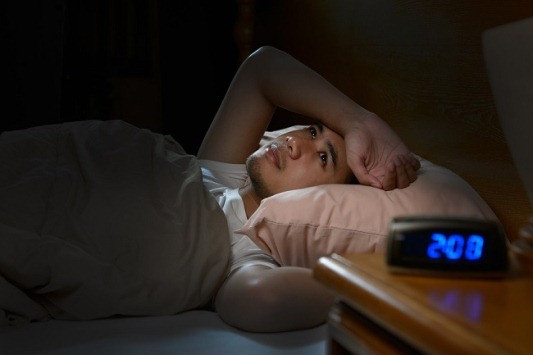 Tips Mudah Kembali Tidur Setelah Terbangun di Malam Hari