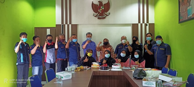 FOTO BERSAMA HUT HARIAN VOKAL KE-12